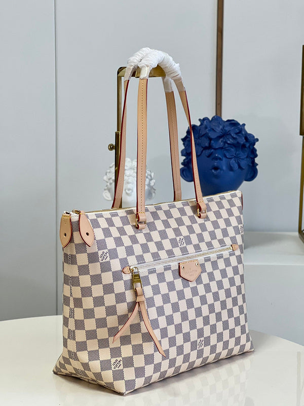 COZY BAGS - LOV Bags - 2010