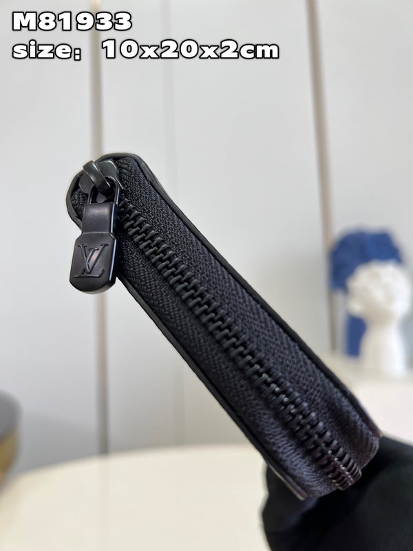COZY - LOV Wallets - 288
