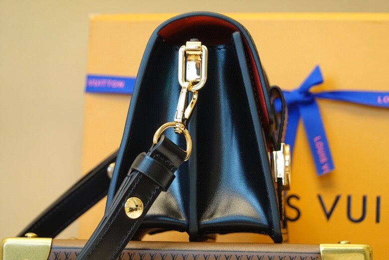 COZY BAGS - LOV Bags - 2011