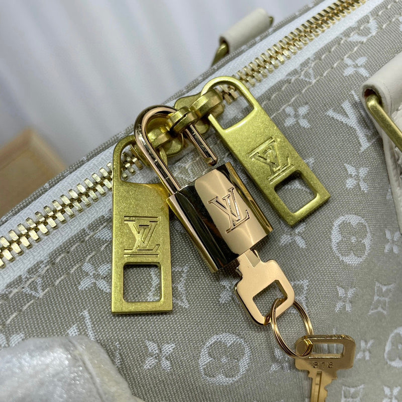 JB - LOV Travel Bags - 049