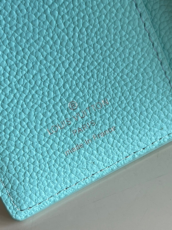 COZY - LOV Wallets - 509