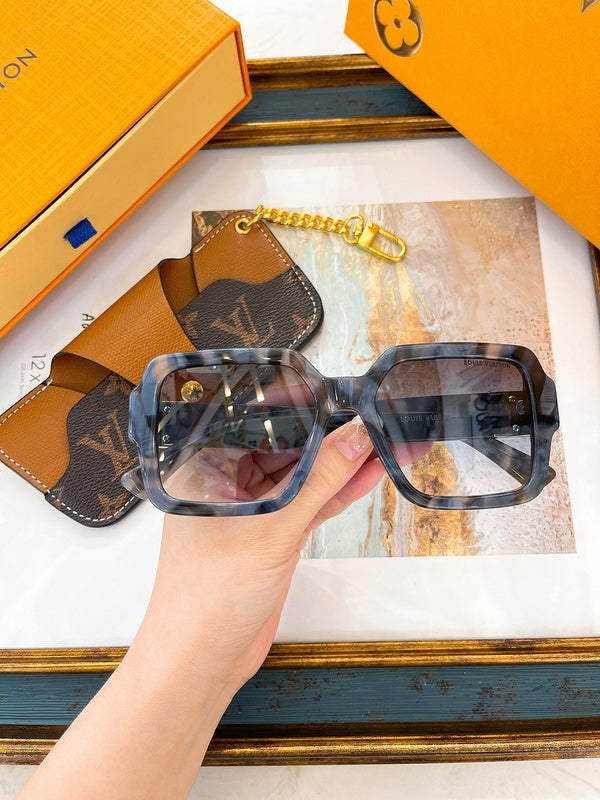 COZY BAGS - LOV Sunglasses - 083