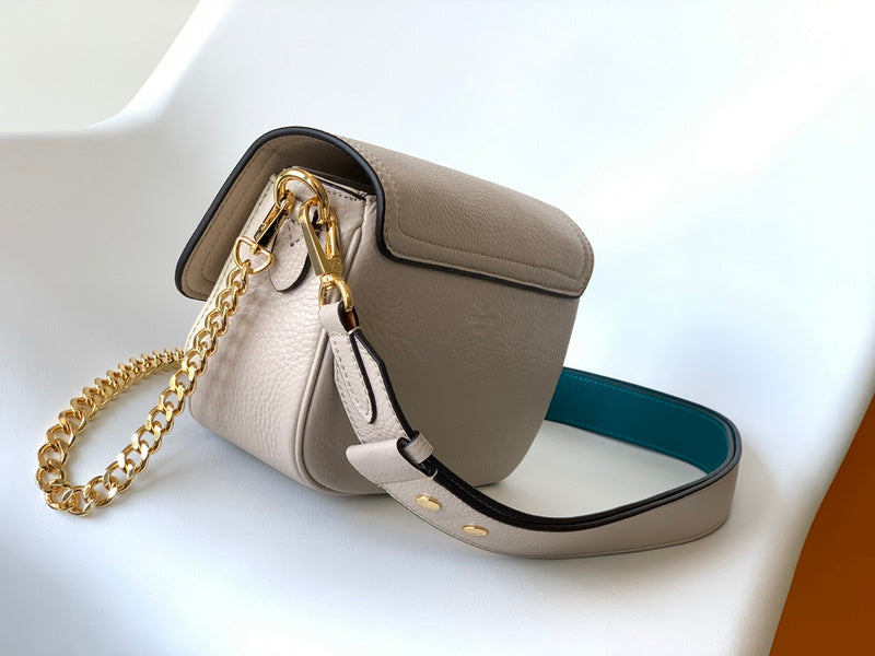 COZY - LOV Lady Bags - 590