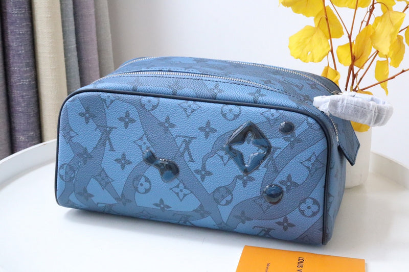 COZY - LOV Wallets - 061