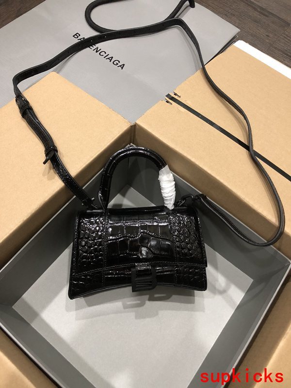 COZY BAGS - BG Hourglass Bags - 194