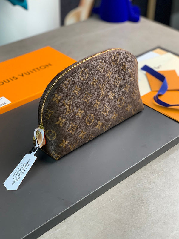 COZY - LOV Wallets - 275