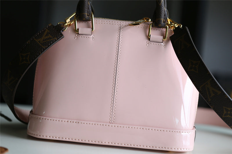 COZY - LOV Lady Bags - 1944