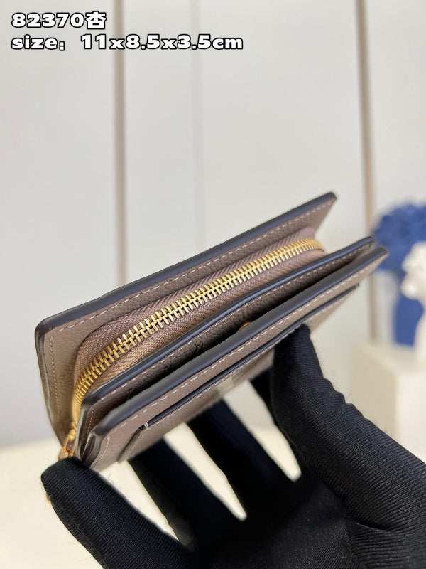 COZY - LOV Wallets - 213