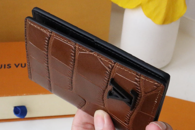 COZY - LOV Wallets - 490