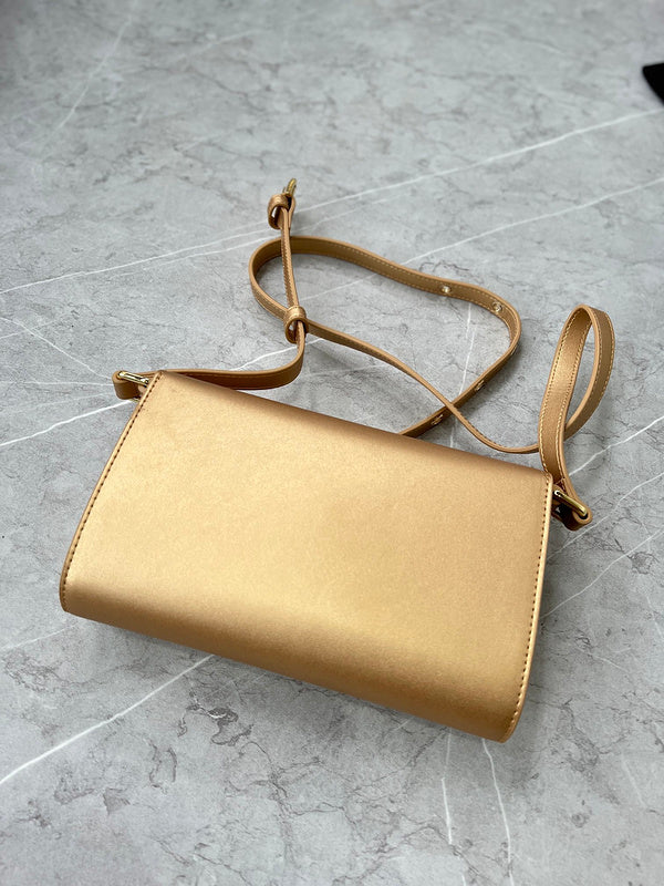 COZY - DAG Bags - 155