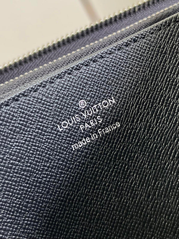 COZY - LOV Wallets - 088
