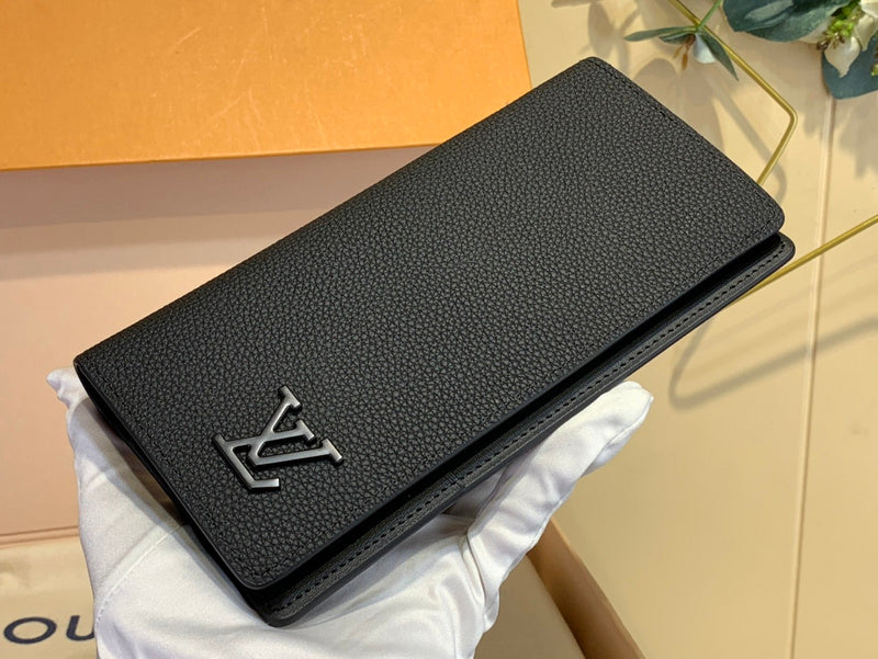 COZY - LOV Wallets - 222