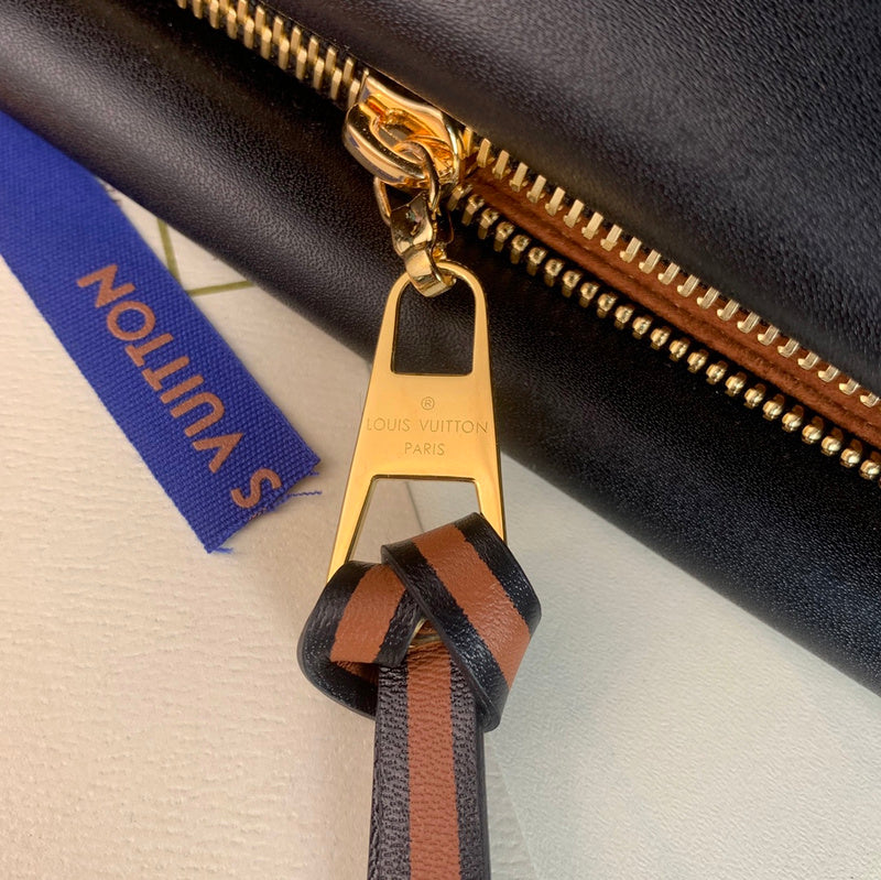 COZY - LOV Wallets - 321