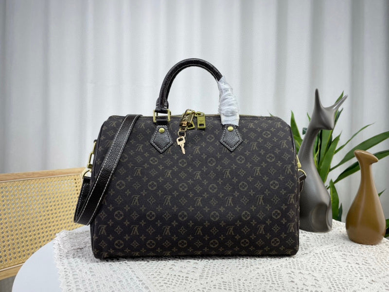 JB - LOV Travel Bags - 028