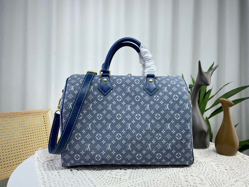 JB - LOV Travel Bags - 050