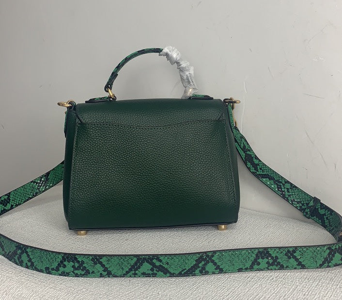 COZY - CAH Bags - 522