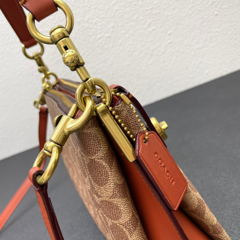 COZY - CAH Bags - 573