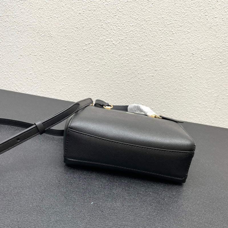 COZY - CAH Bags - 550