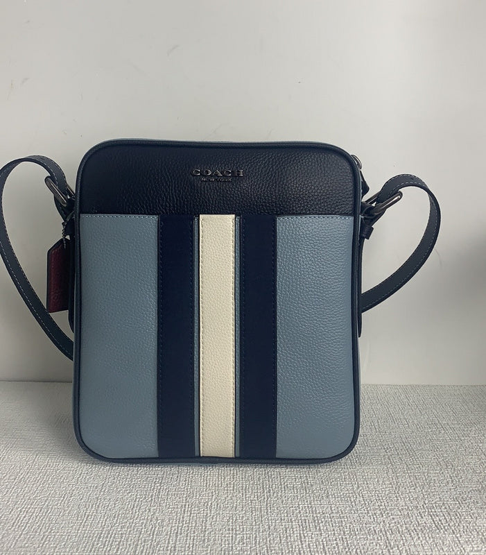 COZY - CAH Bags - 570