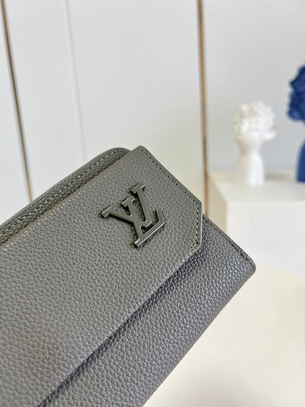 COZY - LOV Wallets - 419