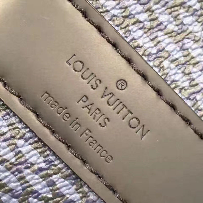 JB - LOV Travel Bags - 154