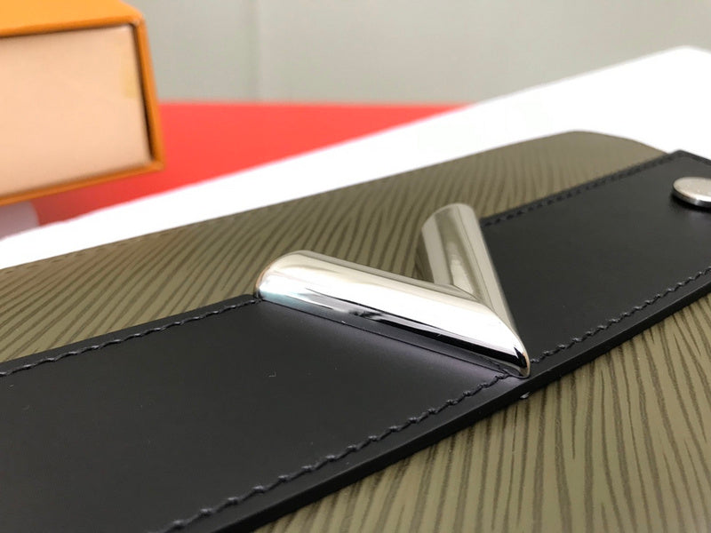 COZY - LOV Wallets - 411
