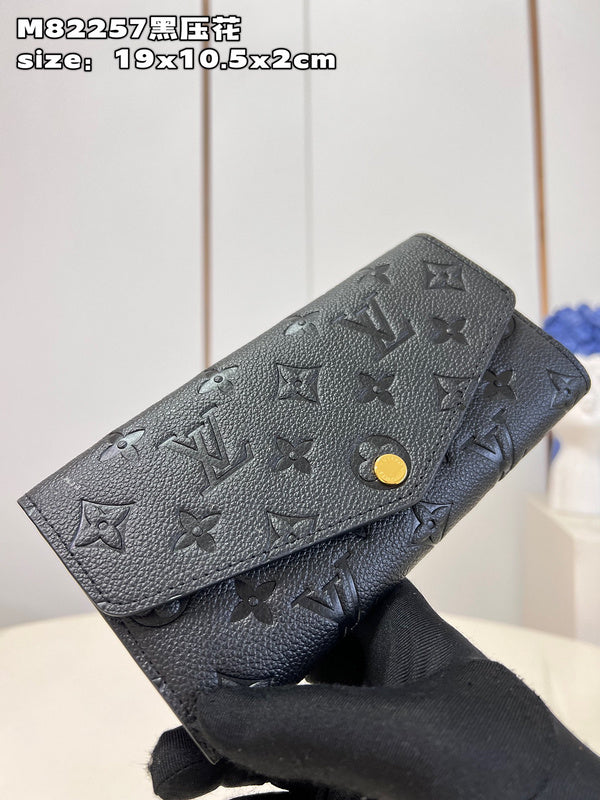 COZY - LOV Wallets - 193