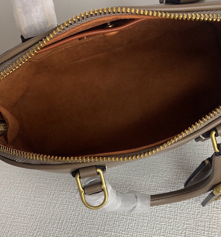 COZY - CAH Bags - 319