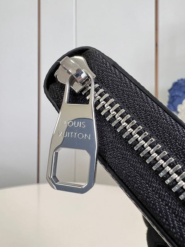 COZY - LOV Wallets - 088