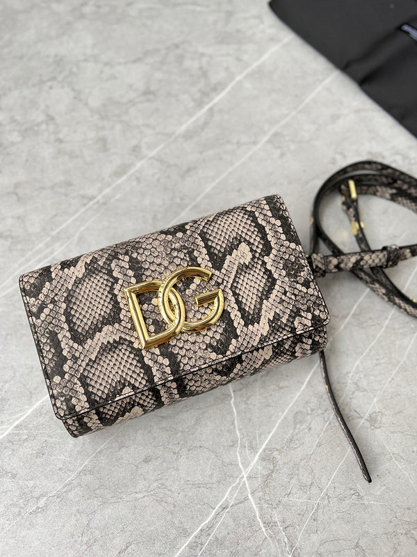 COZY - DAG Bags - 168