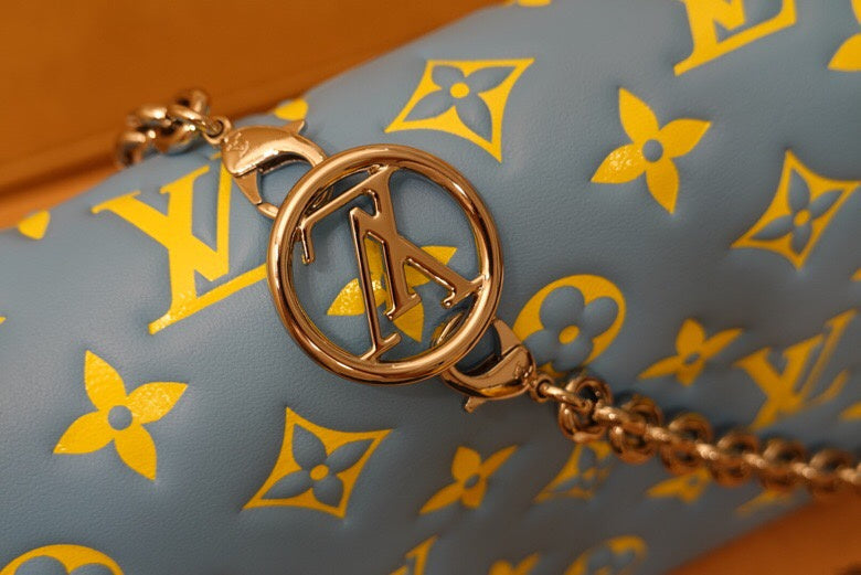 COZY BAGS - LOV Bags - 2010