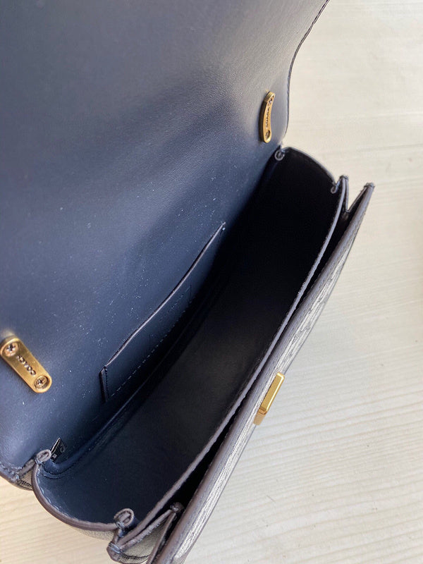COZY - CAH Bags - 382