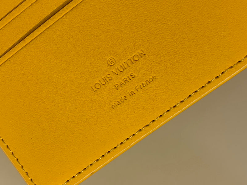 COZY - LOV Wallets - 230