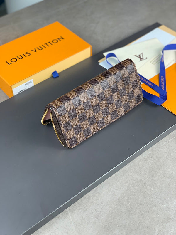 COZY - LOV Wallets - 168