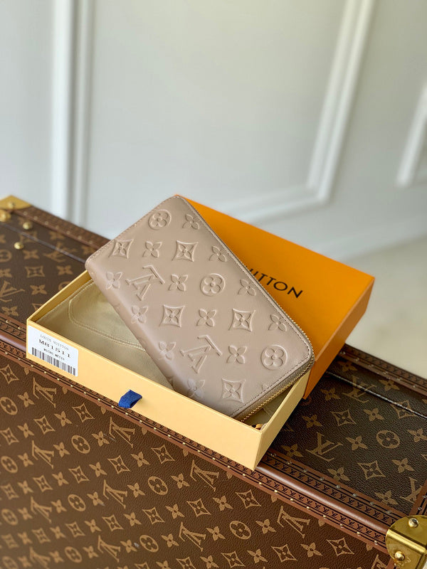 COZY - LOV Wallets - 345