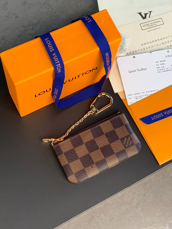COZY - LOV Wallets - 463