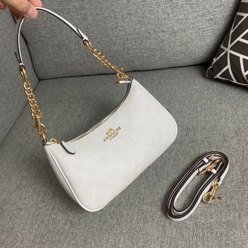 COZY - CAH Bags - 581