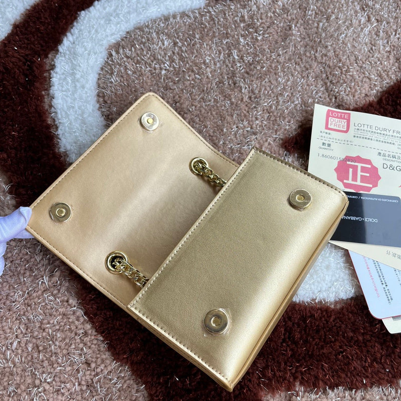 COZY - DAG Bags - 180