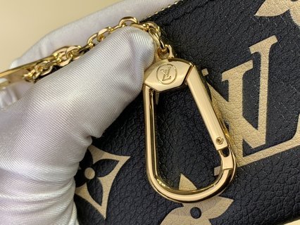 COZY BAGS - LOV Wallets - 541