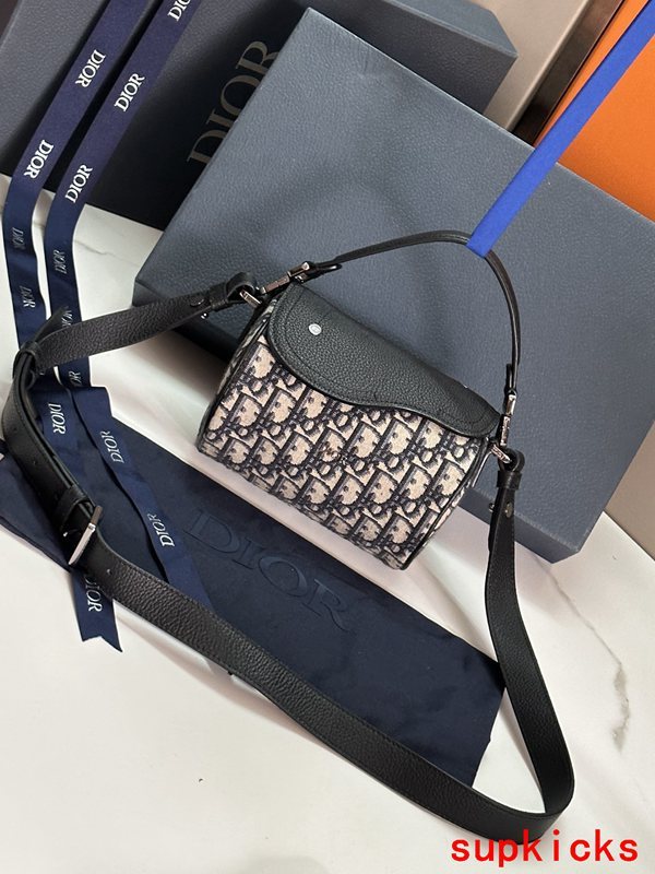 COZY BAGS - Mix Wallets - 369