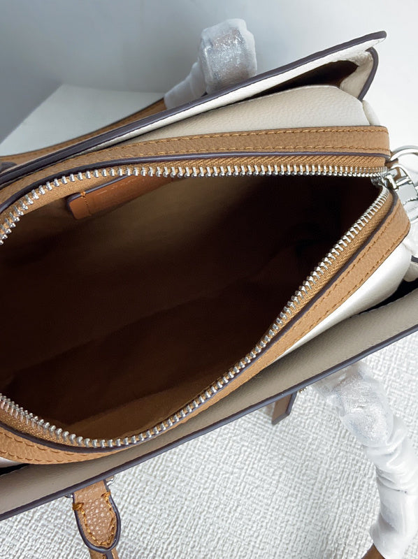 COZY - CAH Bags - 270