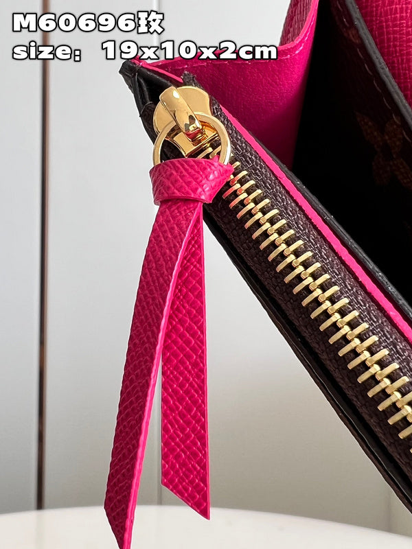 COZY - LOV Wallets - 346