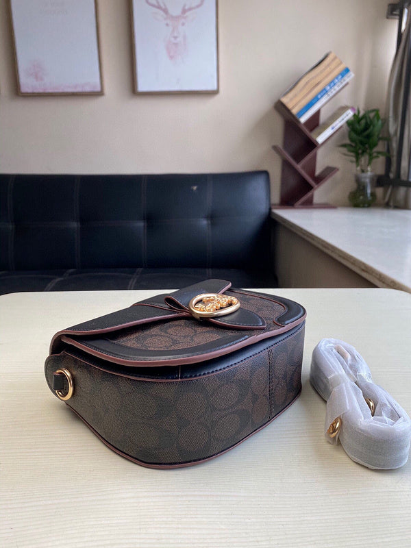 COZY - CAH Bags - 470