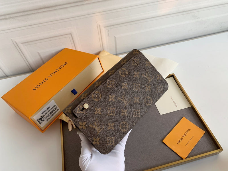 COZY BAGS - LOV Wallets - 690