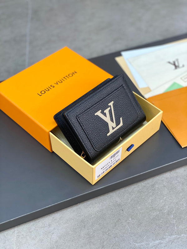 COZY - LOV Wallets - 026