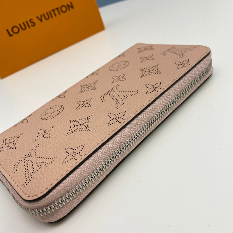 COZY - LOV Wallets - 514
