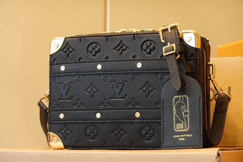 COZY BAGS - LOV Bags - 2005