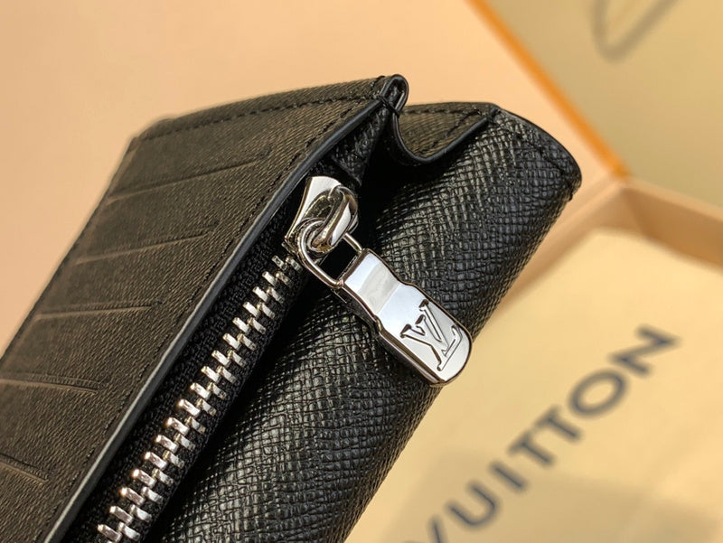 COZY - LOV Wallets - 449