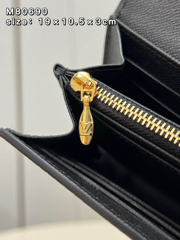 COZY - LOV Wallets - 416