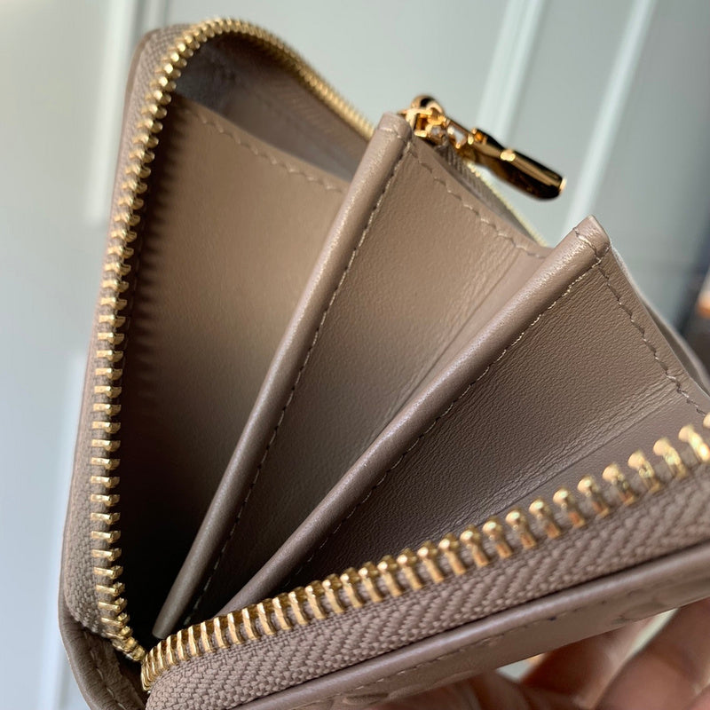 COZY - LOV Wallets - 345